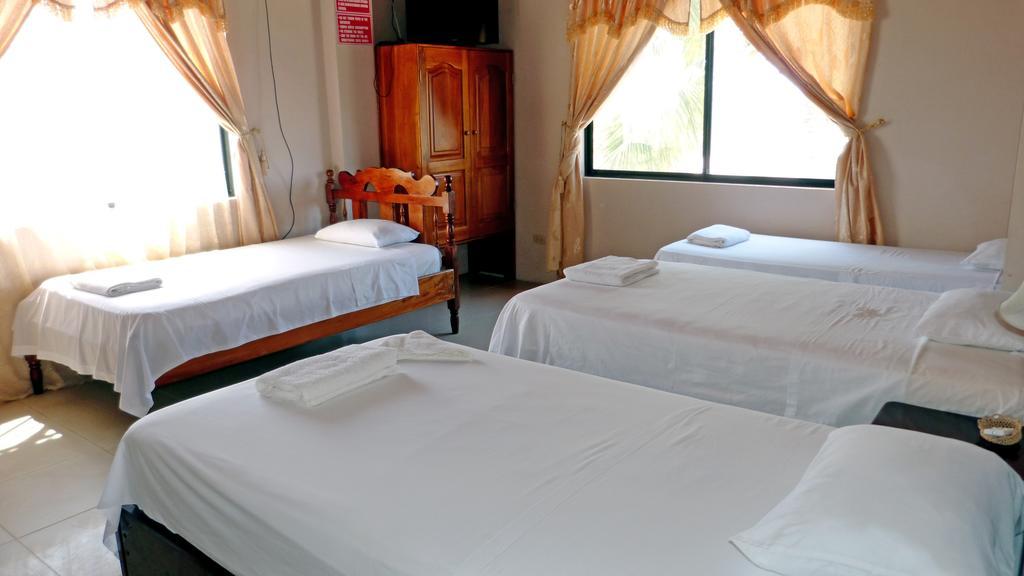 Casa Los Delfines Hotel ปวยร์โต วิลยามิล ภายนอก รูปภาพ