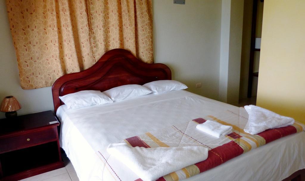Casa Los Delfines Hotel ปวยร์โต วิลยามิล ภายนอก รูปภาพ